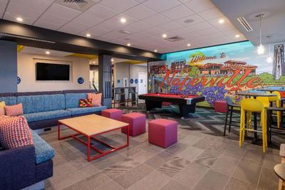 Tru By Hilton Naperville Chicago