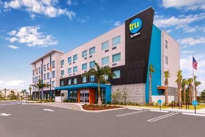 Tru by Hilton Port St. Lucie Tradition
