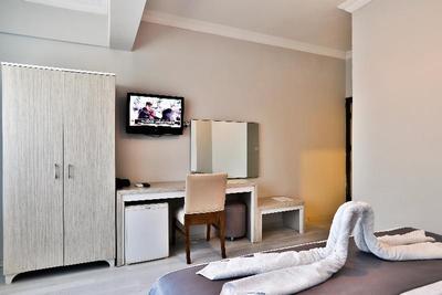 Side Gunes Hotel