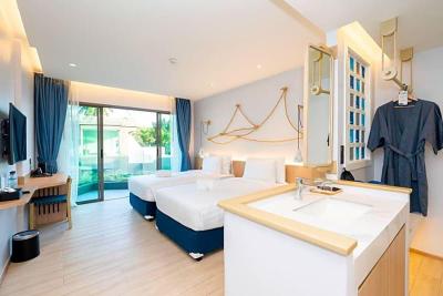 Panwaburi Beachfront Resort Sha Extra Plus