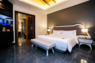 Phukalini Luxury Pool Villa & Onsen