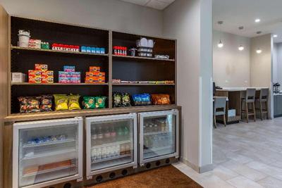 Comfort Suites Scottsdale Talking Stick Entertain