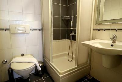 Retro Suites
