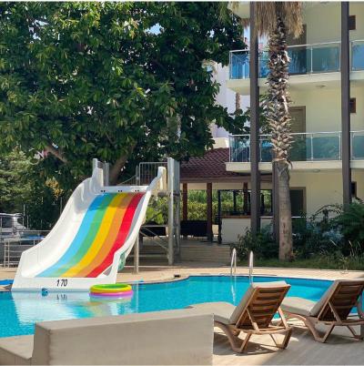 Astoria Life Hotel