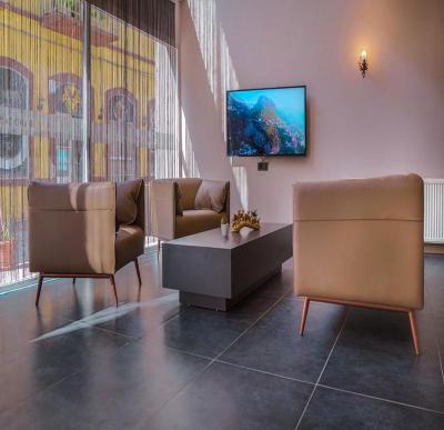 Grand Faik Hotel