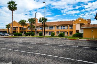 Island Inn By OYO Galveston Beach, TX