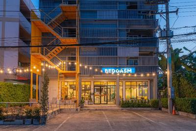 BEDGASM Hotel x Cafe