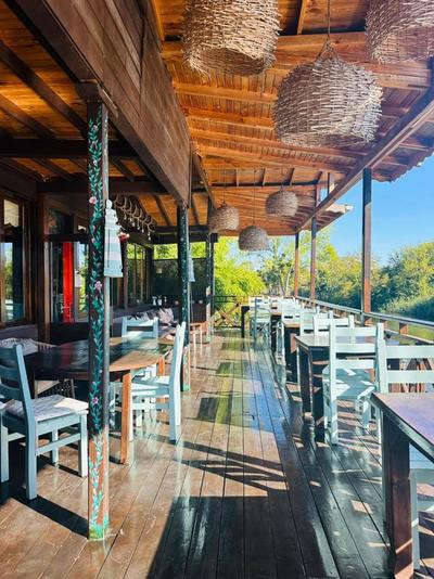 Sweet Home River Hotel