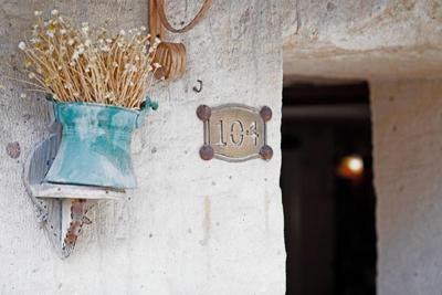 Young Cave Hotel