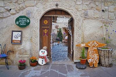 Young Cave Hotel