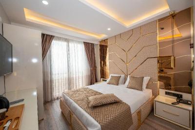 Luxury Airport Hotel
