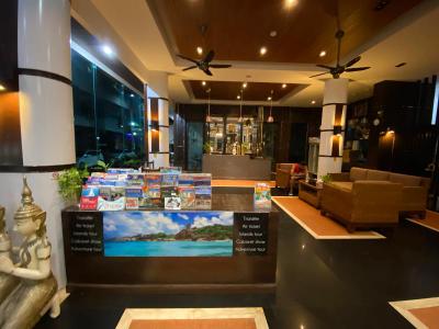 77 Patong Hotel & Spa