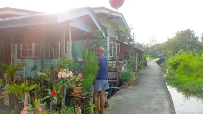 Cast Away Homestay