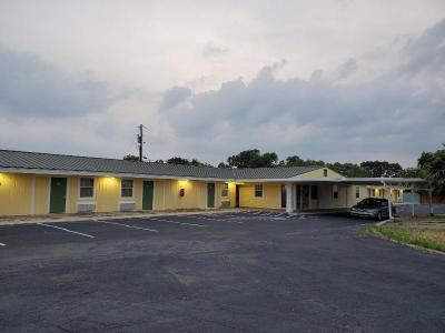 Rodeway Inn Kingsland TX - Lake LBJ