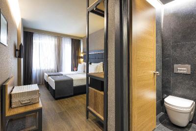 Marius Hotel