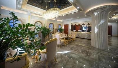Manor Hotel