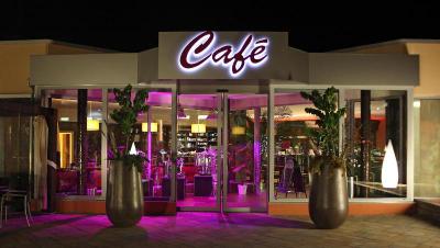 Moness Hotel Und Kaffeera Sterei