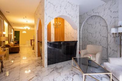 Orange Hotel