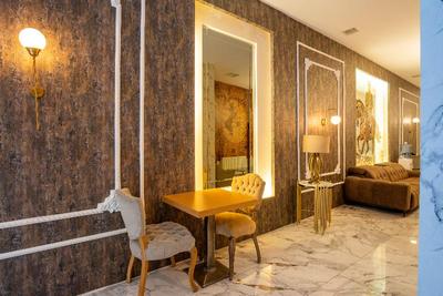 Orange Hotel