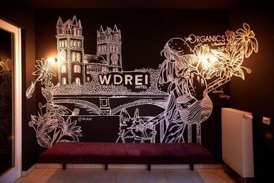 Wdrei Hotel