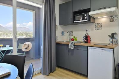 Ra Sidence Easy Lodge