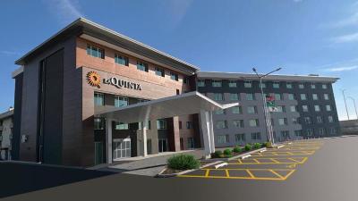 La Quinta Inn & Suites By Wyndham Rosemont O'Hare