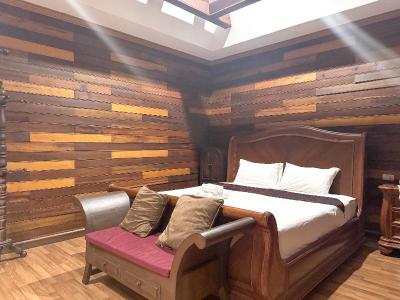 Grand Amazon Hotel by ZUZU