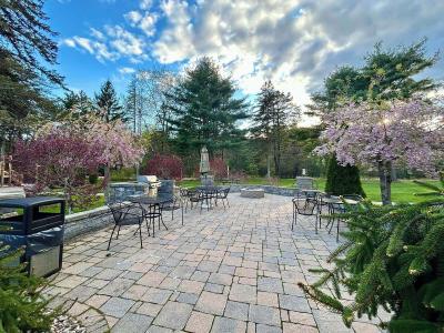 Golden Gables Inn