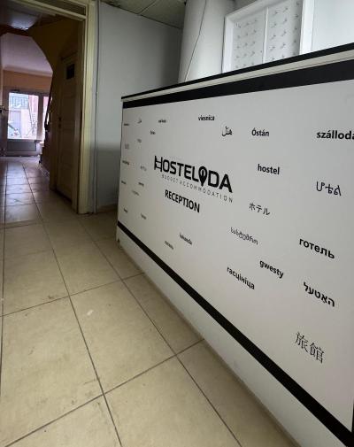 Hostelida