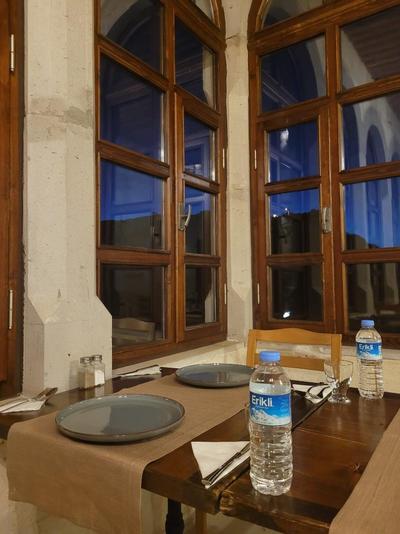 Kapalos Cave Suites