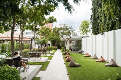 Away Bangkok Riverside Kene