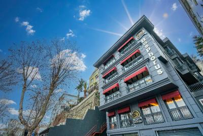 216 Bosphorus Suite