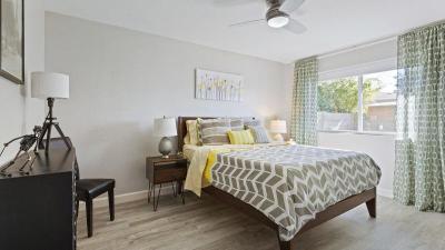 Modern And Stylish Remodeled 4 Bdrm W Htd Pool