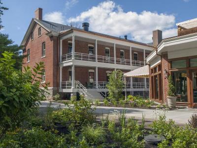 Inn At Diamond Cove