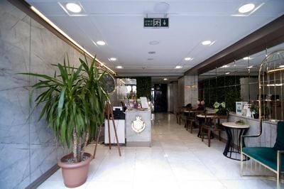 Nova City Hotel