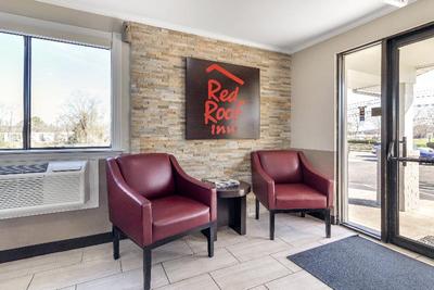 Red Roof Inn Suffolk