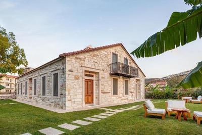 Navali̇a Otel