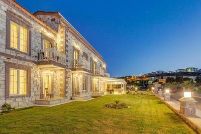 Navali̇a Otel
