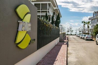 Z Suites Hotel