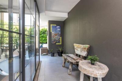 Z Suites Hotel