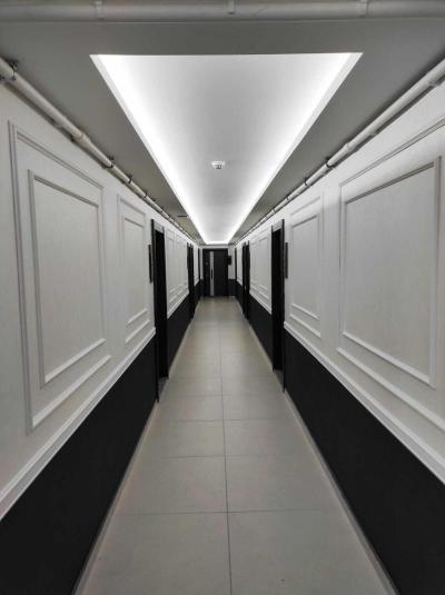 Comfort Center Suit Hotel