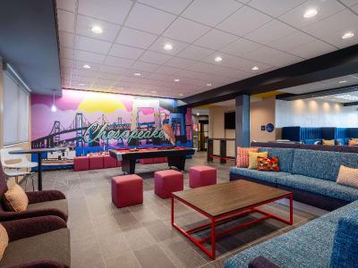 Tru by Hilton Chesapeake Greenbrier