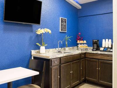 Days Inn By Wyndham Salisbury NC