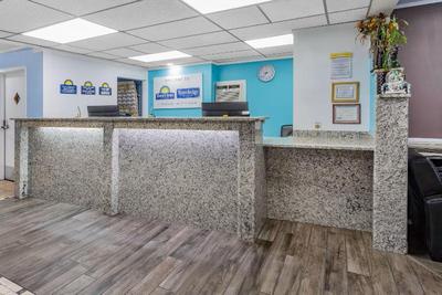 Travelodge By Wyndham Livonia - Detroit