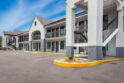 Econo Lodge Mobile