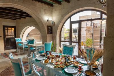 Aurora Cave Hotel
