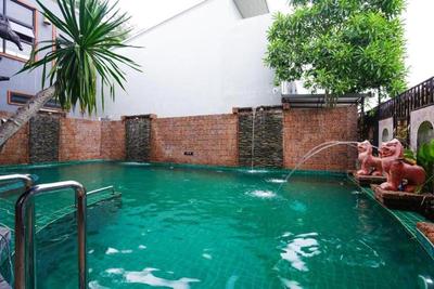 Nice Villa by ZUZU