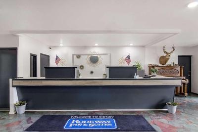 Rodeway Inn & Suites