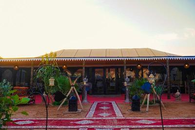 Sanmao Desert Luxury Camp