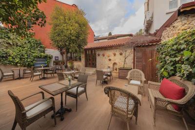 Zemira Garden Hotel